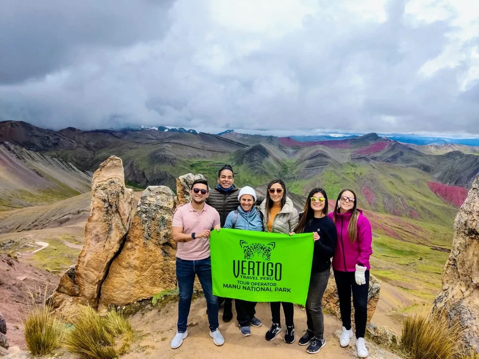 MONTAÑA DE COLORES PALCOYO