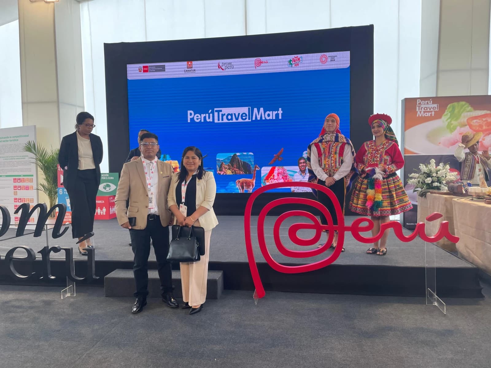 Vertigo Travel Peru team and travel operations
