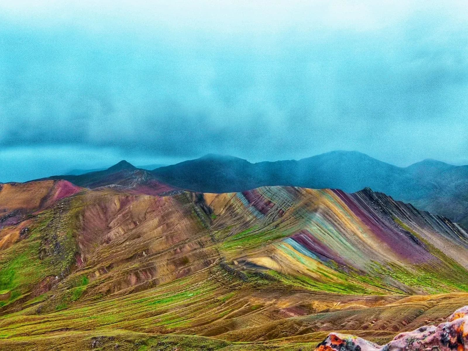 RAINBOW MOUNTAIN PALCOYO